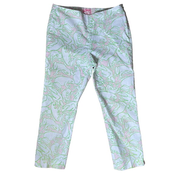 Lilly Pulitzer Pants - Lilly Pulitzer Originals Lilly's Pad Frog Resort Fit Capri Pants - size 4